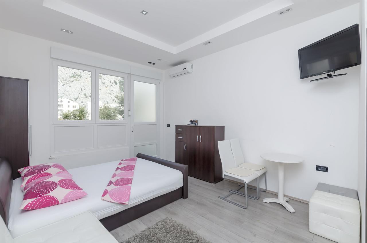 Apartment Antonela Omiš Exteriér fotografie